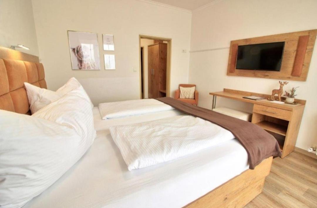 Hotel & Restaurant Seehof Podersdorf am See Habitación foto